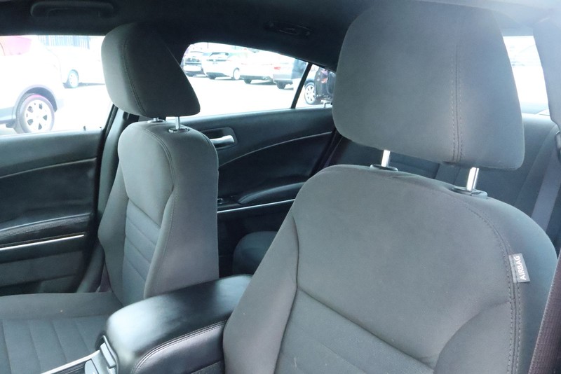 Dodge Charger Vehicle Full-screen Gallery Image 19