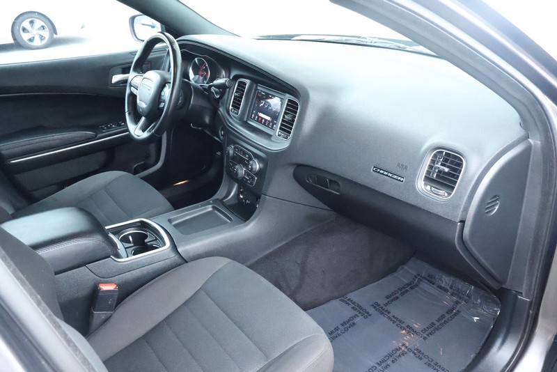 Dodge Charger Vehicle Full-screen Gallery Image 20