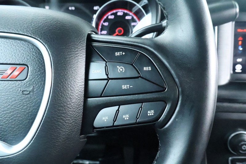 Dodge Charger Vehicle Full-screen Gallery Image 29