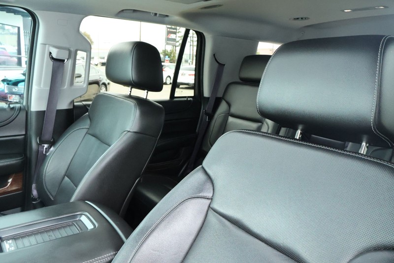 GMC Yukon Vehicle Full-screen Gallery Image 25