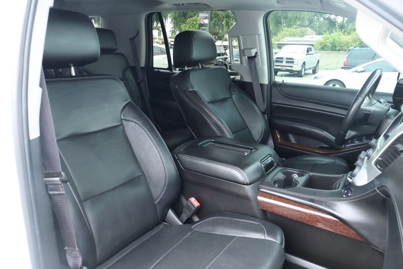 GMC Yukon Vehicle Full-screen Gallery Image 28