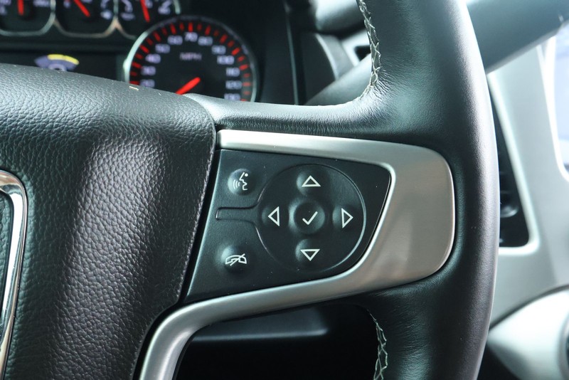 GMC Yukon Vehicle Full-screen Gallery Image 37