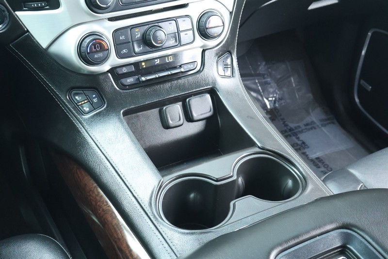 GMC Yukon Vehicle Full-screen Gallery Image 42