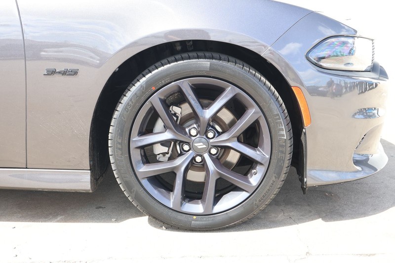 Dodge Charger Vehicle Full-screen Gallery Image 13