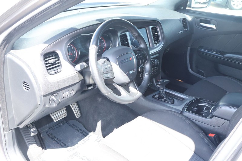 Dodge Charger Vehicle Full-screen Gallery Image 15