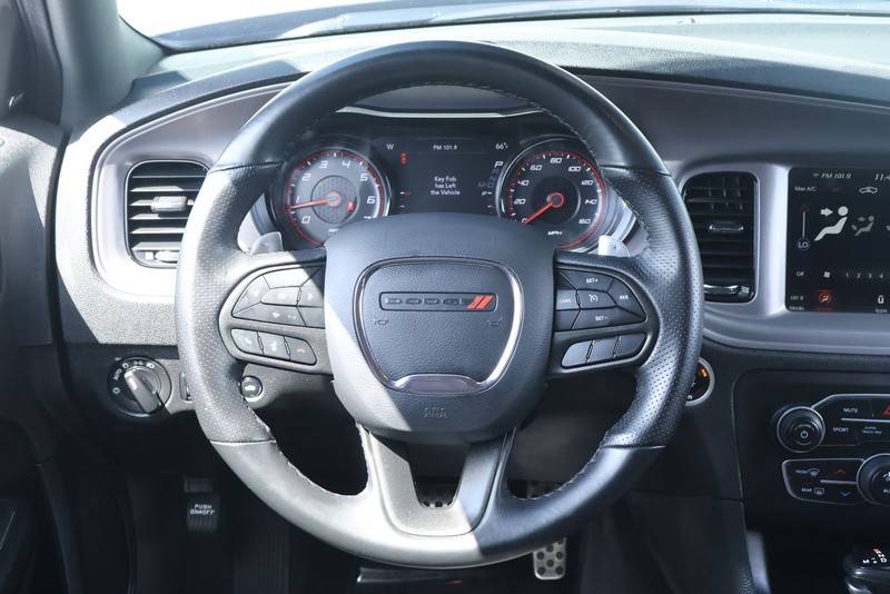 Dodge Charger Vehicle Full-screen Gallery Image 26