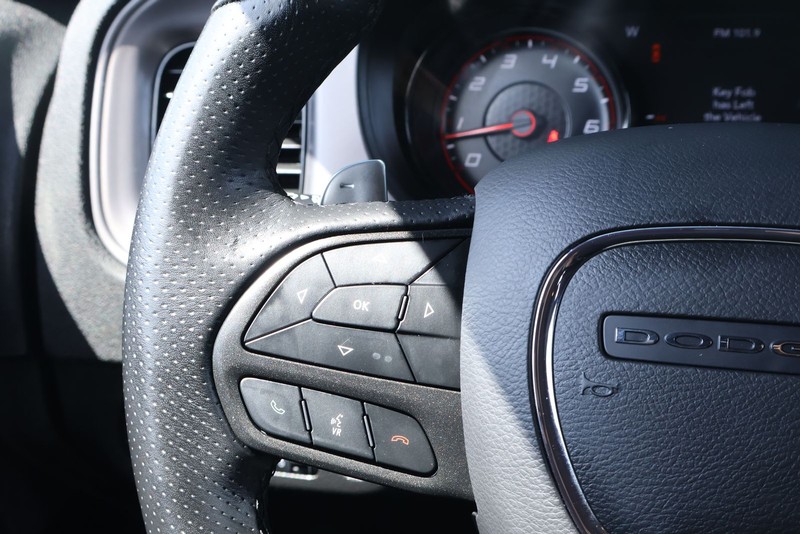 Dodge Charger Vehicle Full-screen Gallery Image 27