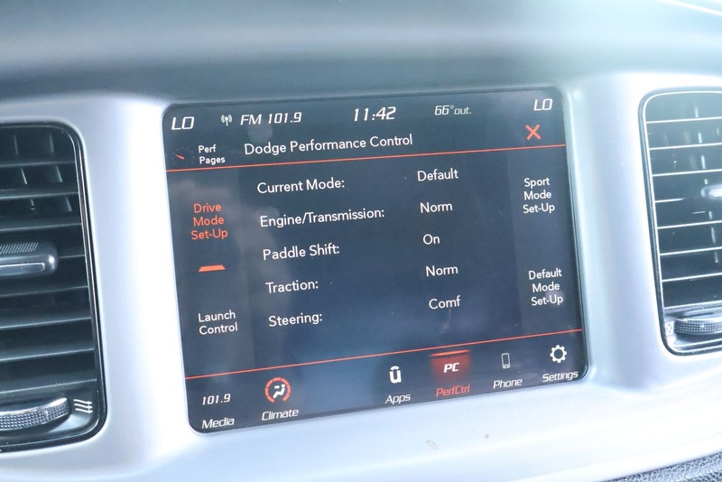 Dodge Charger Vehicle Full-screen Gallery Image 31