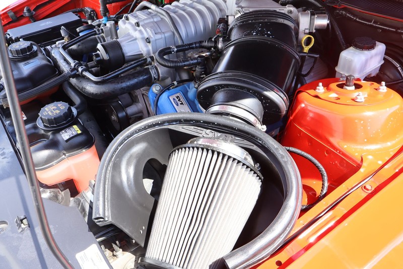 Ford Mustang Vehicle Full-screen Gallery Image 17