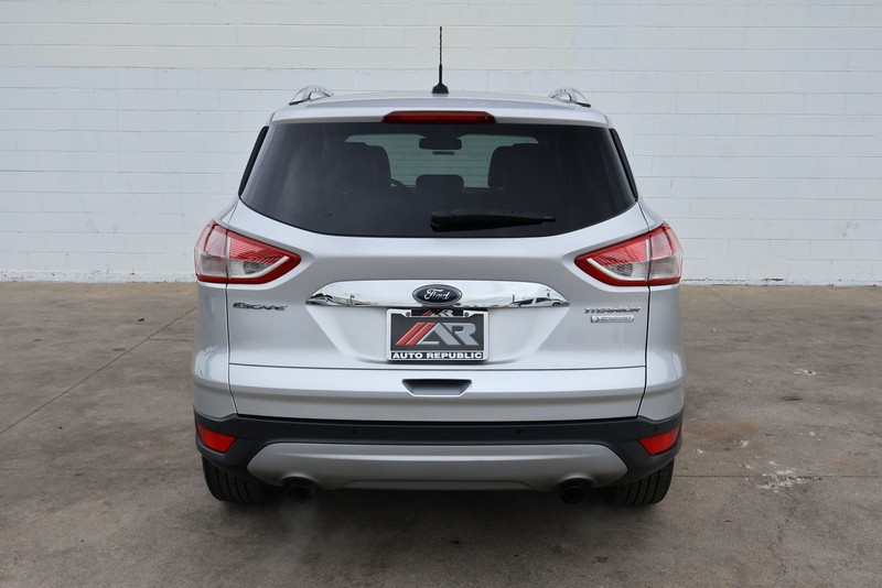 Ford Escape Vehicle Full-screen Gallery Image 06