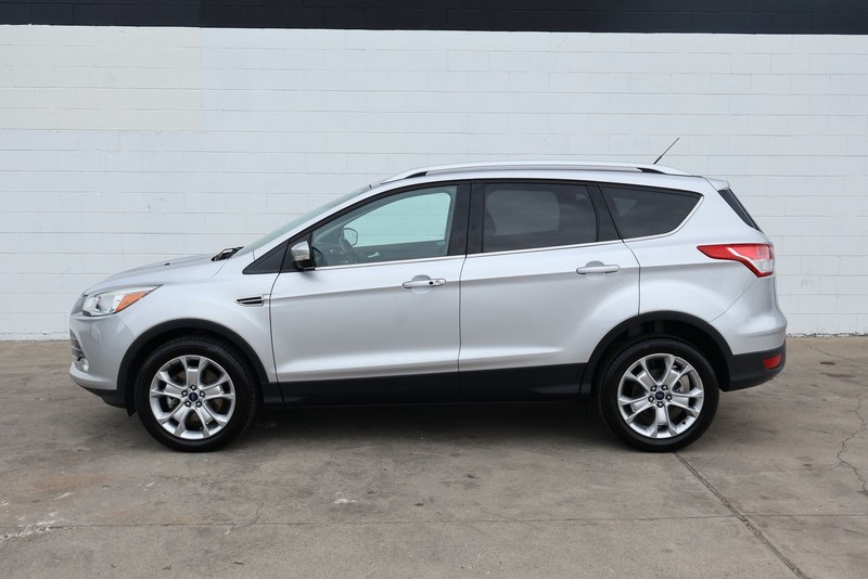 Ford Escape Vehicle Full-screen Gallery Image 12