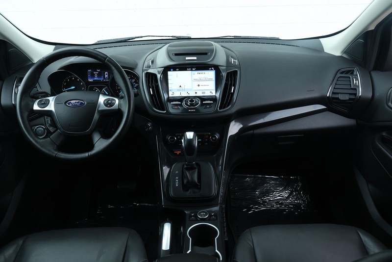 Ford Escape Vehicle Full-screen Gallery Image 28