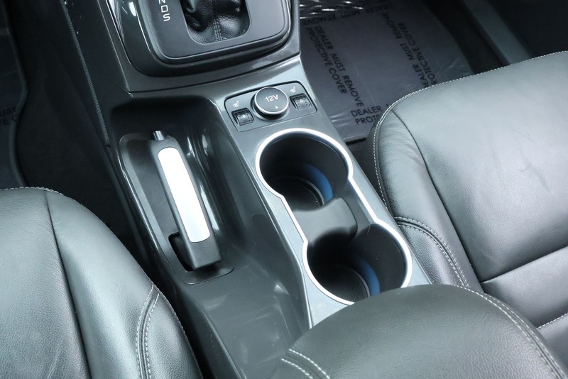 Ford Escape Vehicle Full-screen Gallery Image 37