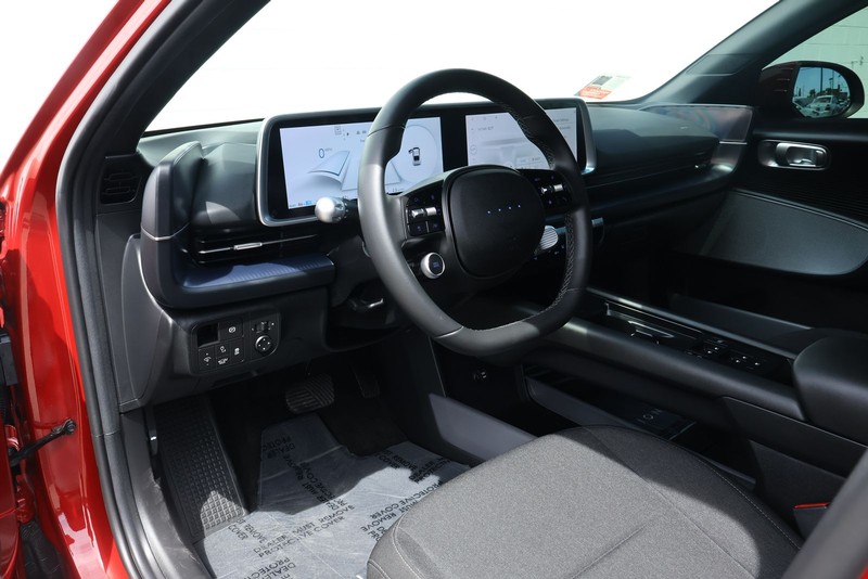 Hyundai IONIQ 6 Vehicle Full-screen Gallery Image 19