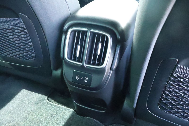 Hyundai IONIQ 6 Vehicle Full-screen Gallery Image 27