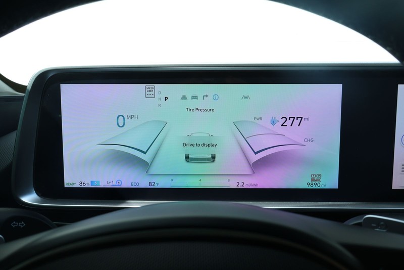 Hyundai IONIQ 6 Vehicle Full-screen Gallery Image 29