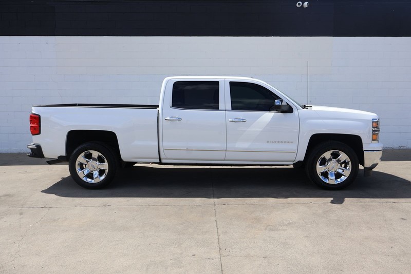 Chevrolet Silverado 1500 Vehicle Full-screen Gallery Image 01