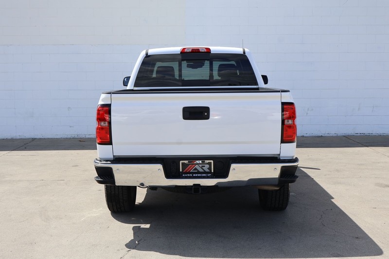 Chevrolet Silverado 1500 Vehicle Full-screen Gallery Image 06