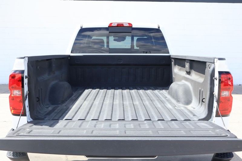 Chevrolet Silverado 1500 Vehicle Full-screen Gallery Image 09