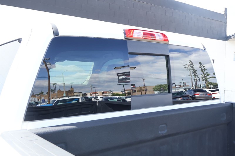 Chevrolet Silverado 1500 Vehicle Full-screen Gallery Image 10