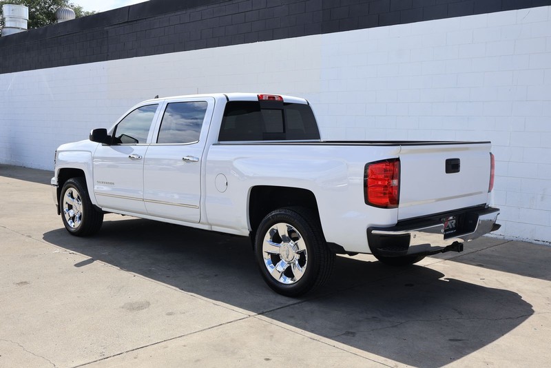 Chevrolet Silverado 1500 Vehicle Full-screen Gallery Image 12