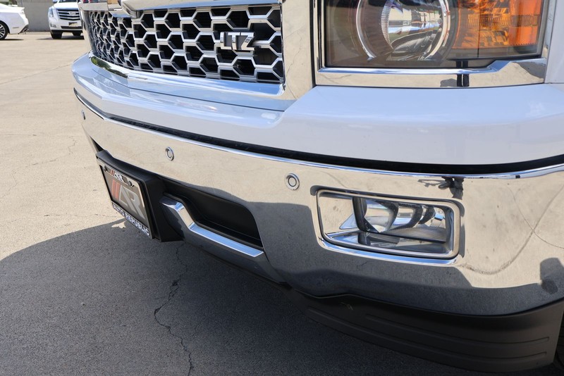 Chevrolet Silverado 1500 Vehicle Full-screen Gallery Image 15