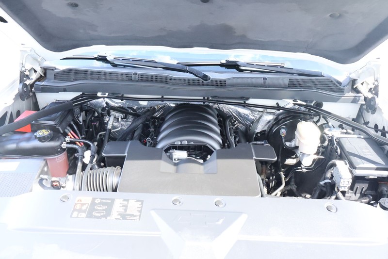 Chevrolet Silverado 1500 Vehicle Full-screen Gallery Image 16