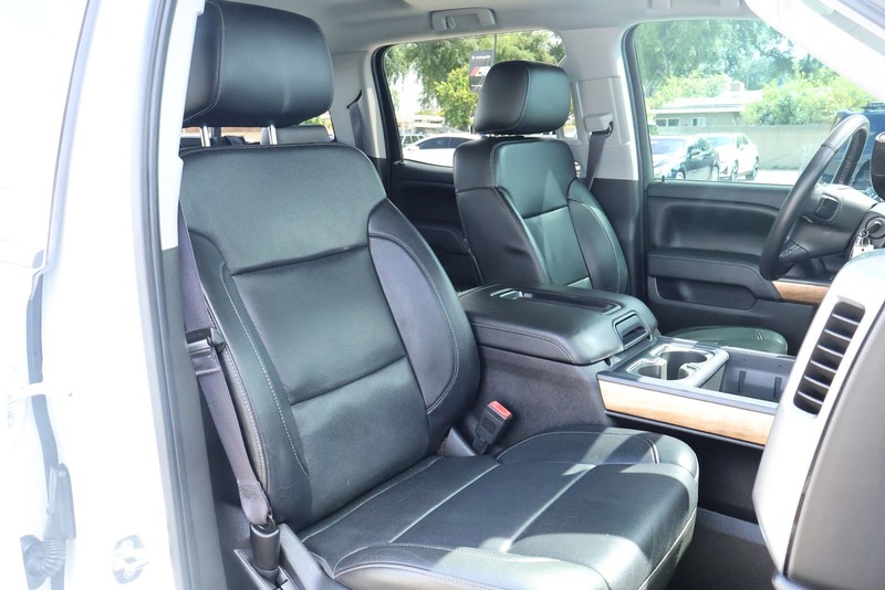 Chevrolet Silverado 1500 Vehicle Full-screen Gallery Image 28