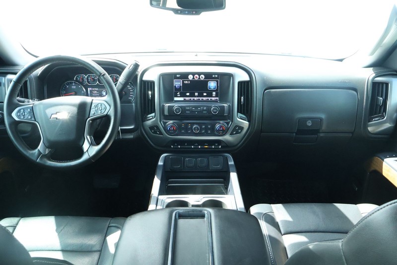 Chevrolet Silverado 1500 Vehicle Full-screen Gallery Image 30