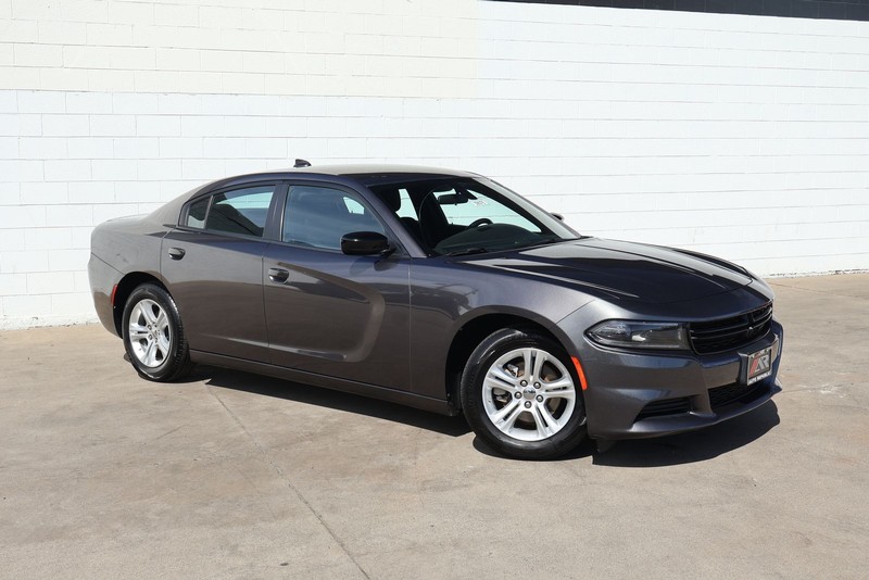 Dodge Charger Vehicle Full-screen Gallery Image 01