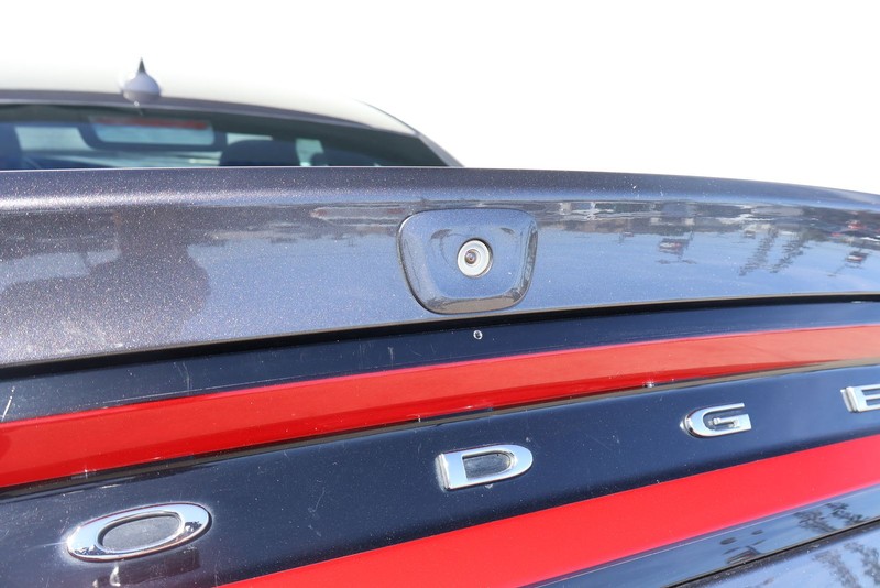 Dodge Charger Vehicle Full-screen Gallery Image 08