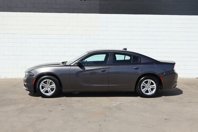 Dodge Charger Vehicle Full-screen Gallery Image 11