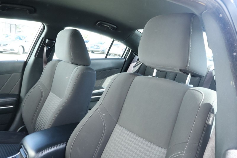 Dodge Charger Vehicle Full-screen Gallery Image 20