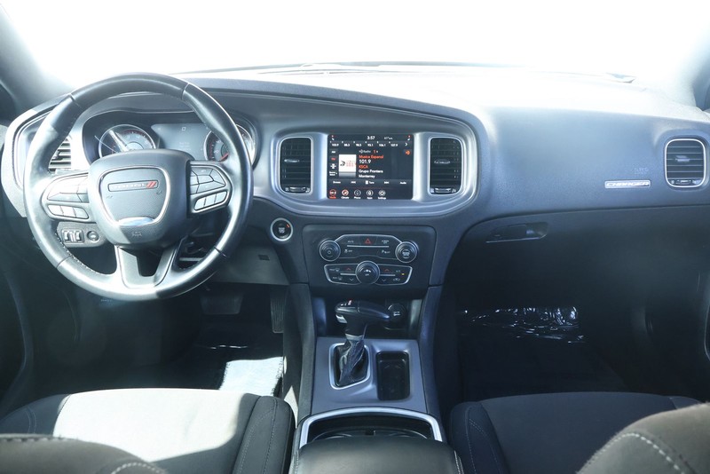 Dodge Charger Vehicle Full-screen Gallery Image 25