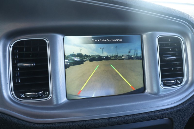 Dodge Charger Vehicle Full-screen Gallery Image 32