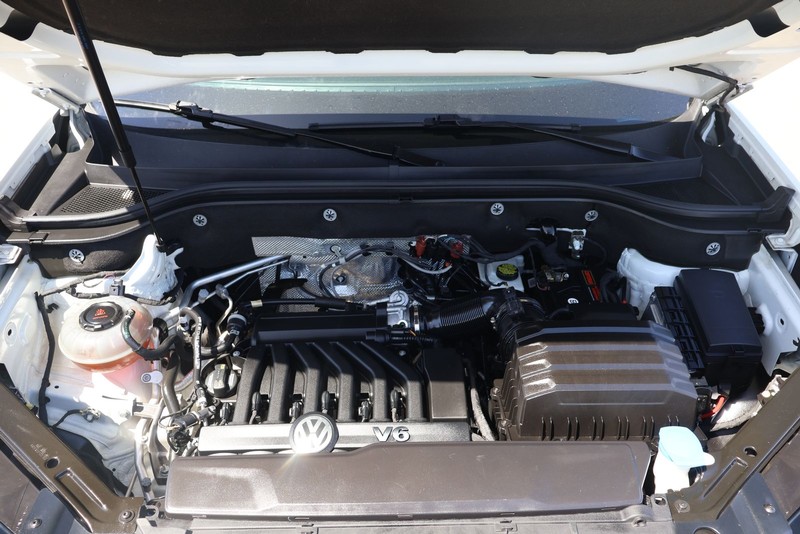 Volkswagen Atlas Vehicle Full-screen Gallery Image 12