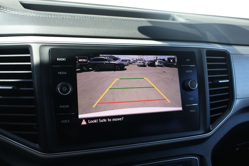 Volkswagen Atlas Vehicle Full-screen Gallery Image 31