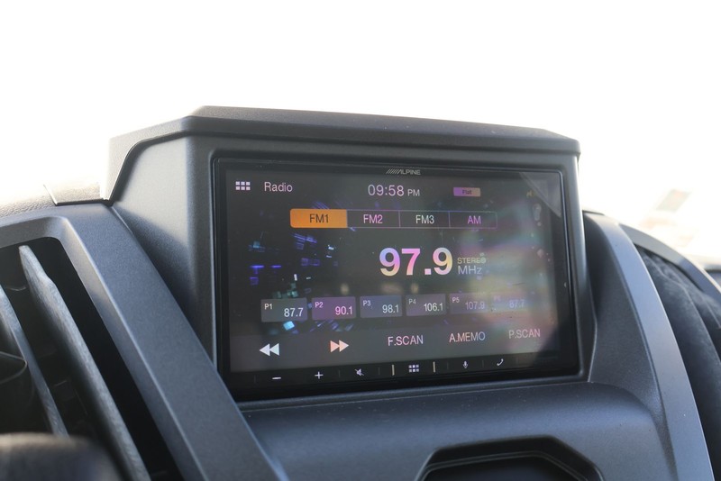 Ford Transit Wagon Vehicle Full-screen Gallery Image 27