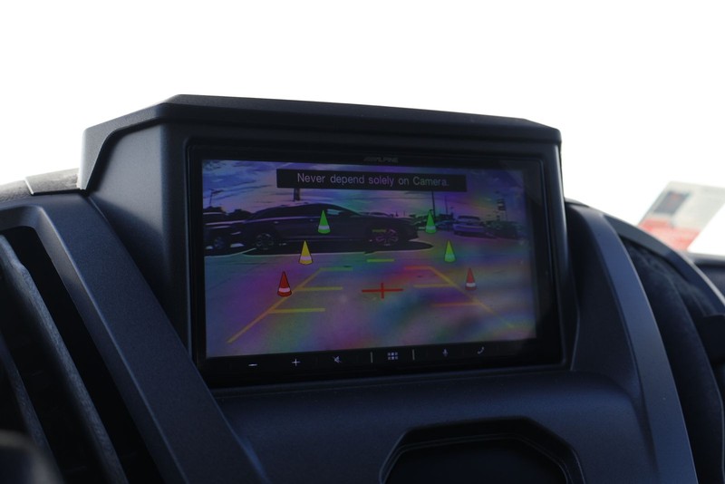 Ford Transit Wagon Vehicle Full-screen Gallery Image 28