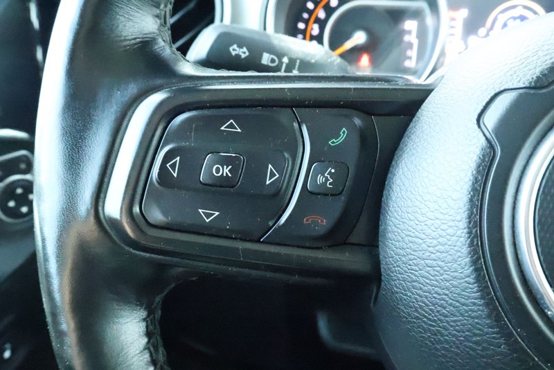 Jeep Wrangler Vehicle Full-screen Gallery Image 32