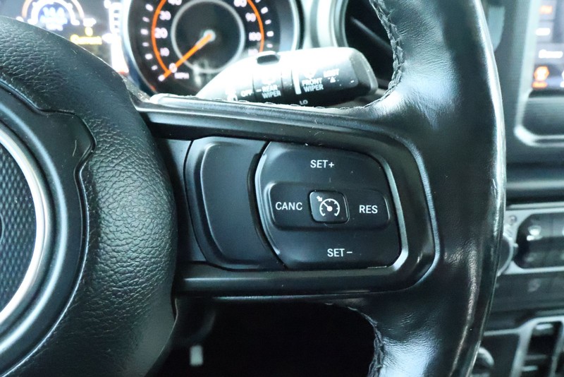 Jeep Wrangler Vehicle Full-screen Gallery Image 33