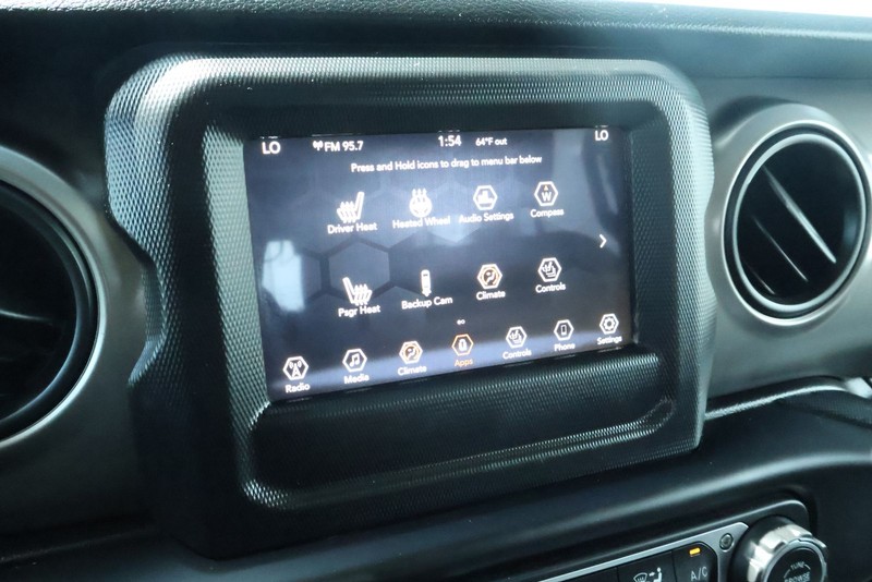 Jeep Wrangler Vehicle Full-screen Gallery Image 35