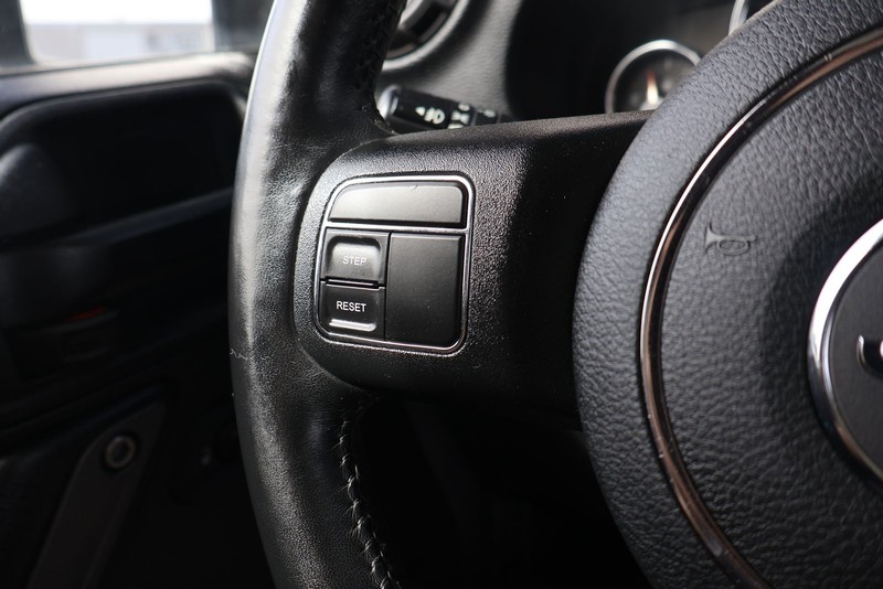 Jeep Wrangler JK Unlimited Vehicle Full-screen Gallery Image 25