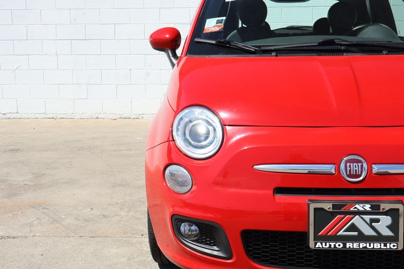 FIAT 500 Vehicle Full-screen Gallery Image 03
