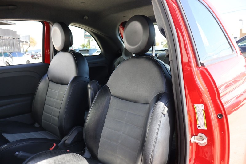 FIAT 500 Vehicle Full-screen Gallery Image 16