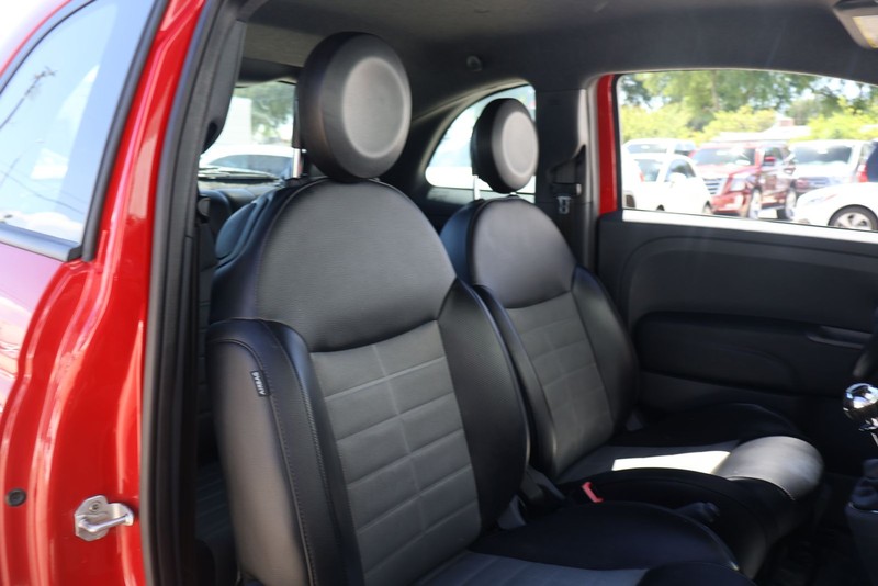 FIAT 500 Vehicle Full-screen Gallery Image 19