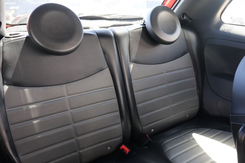 FIAT 500 Vehicle Full-screen Gallery Image 20