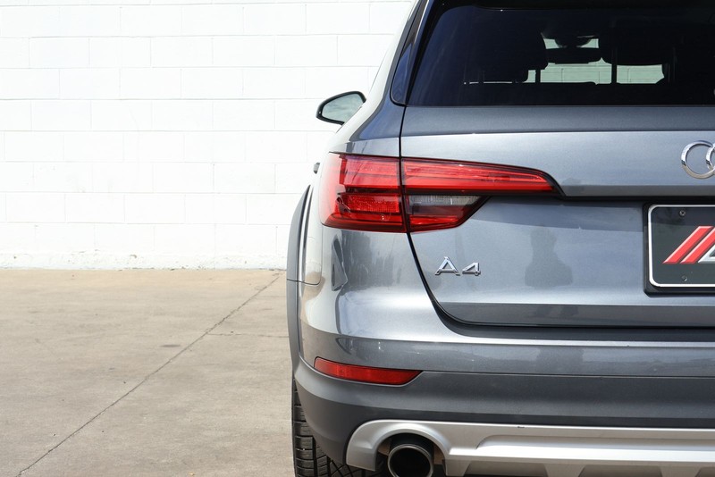 Audi allroad Vehicle Full-screen Gallery Image 07