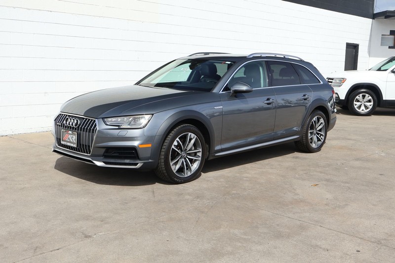 Audi allroad Vehicle Full-screen Gallery Image 12