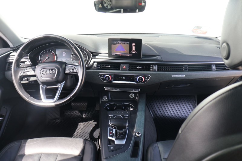 Audi allroad Vehicle Full-screen Gallery Image 25